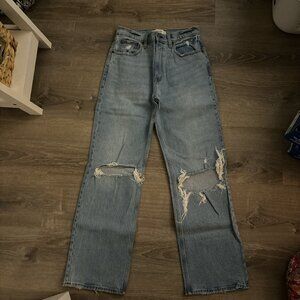 Abercrombie 90's Relaxed High Rise Jean